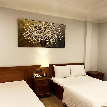 Ven Ho Hotel Hanoi Buitenkant foto