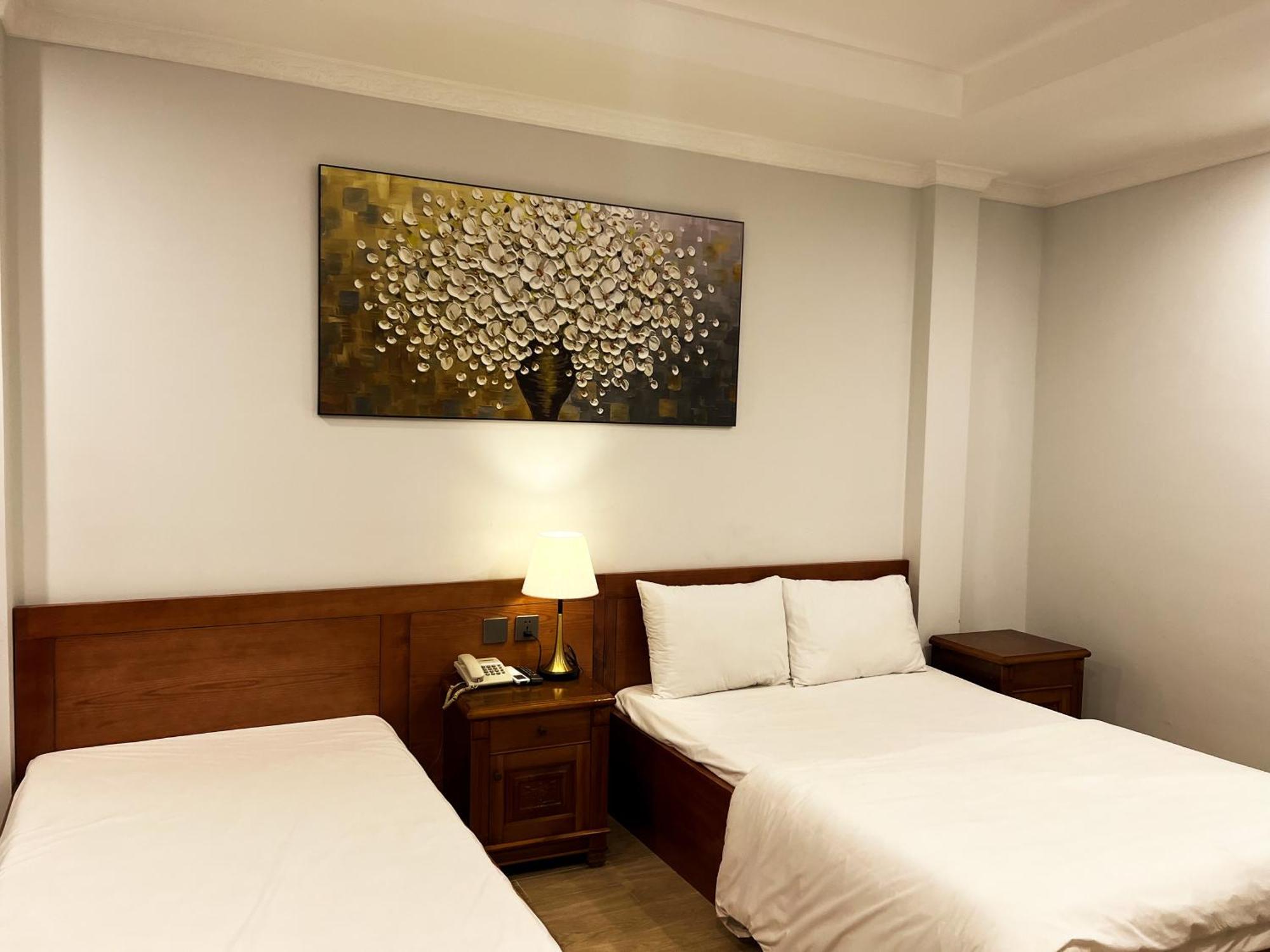 Ven Ho Hotel Hanoi Buitenkant foto