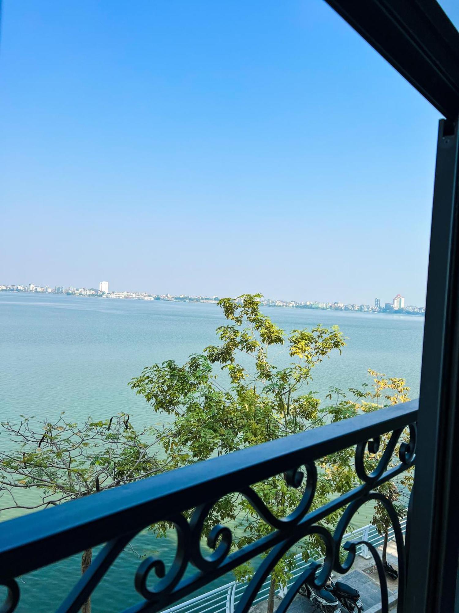 Ven Ho Hotel Hanoi Buitenkant foto