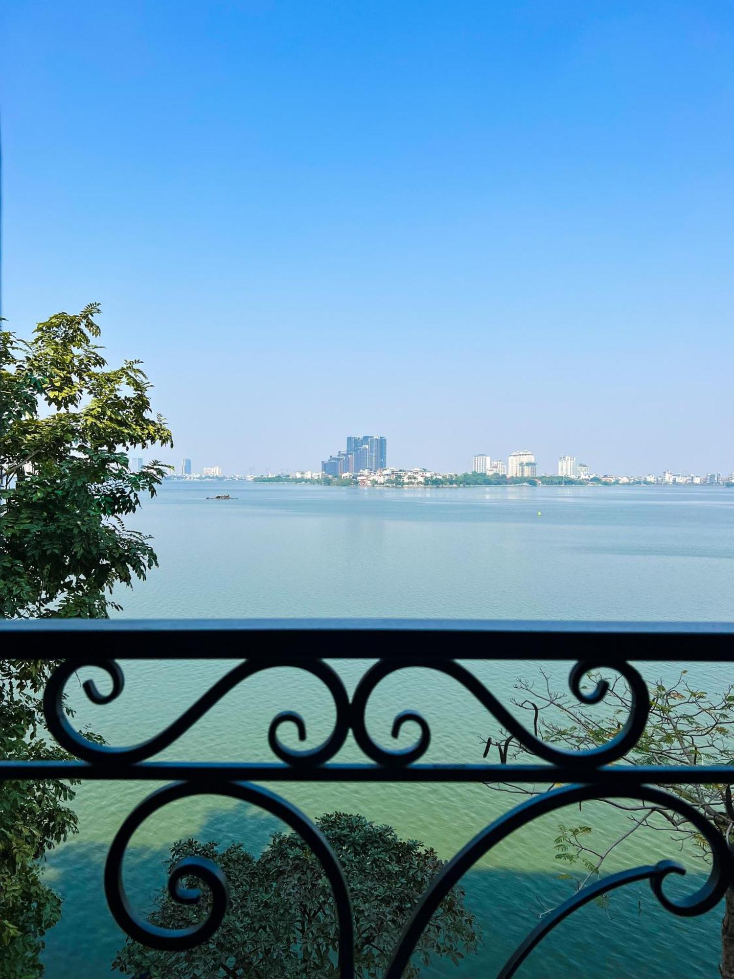Ven Ho Hotel Hanoi Buitenkant foto