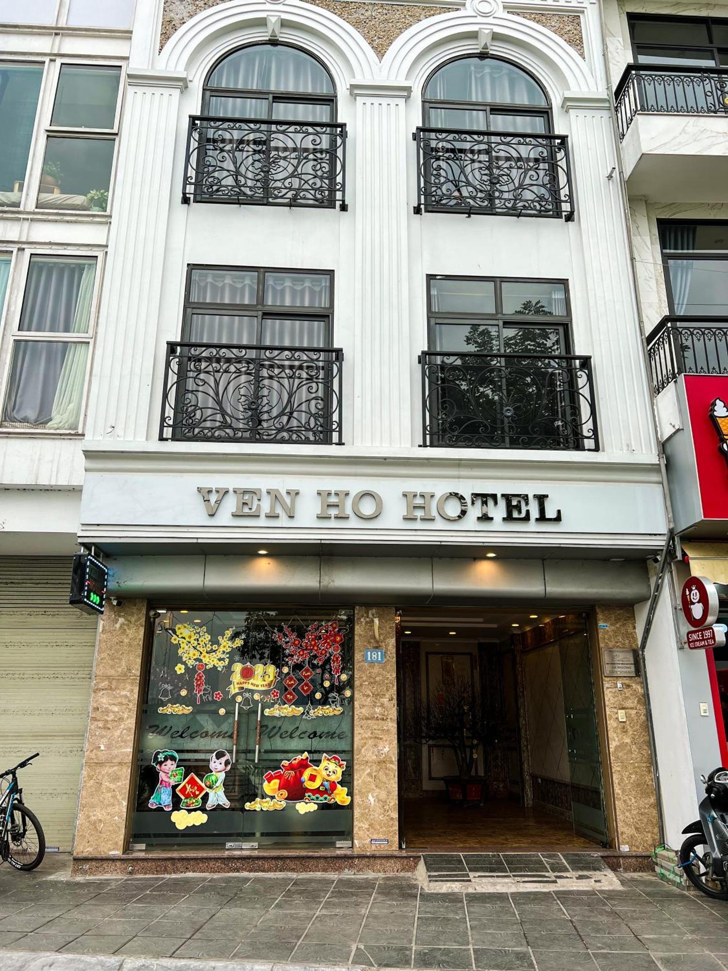 Ven Ho Hotel Hanoi Buitenkant foto