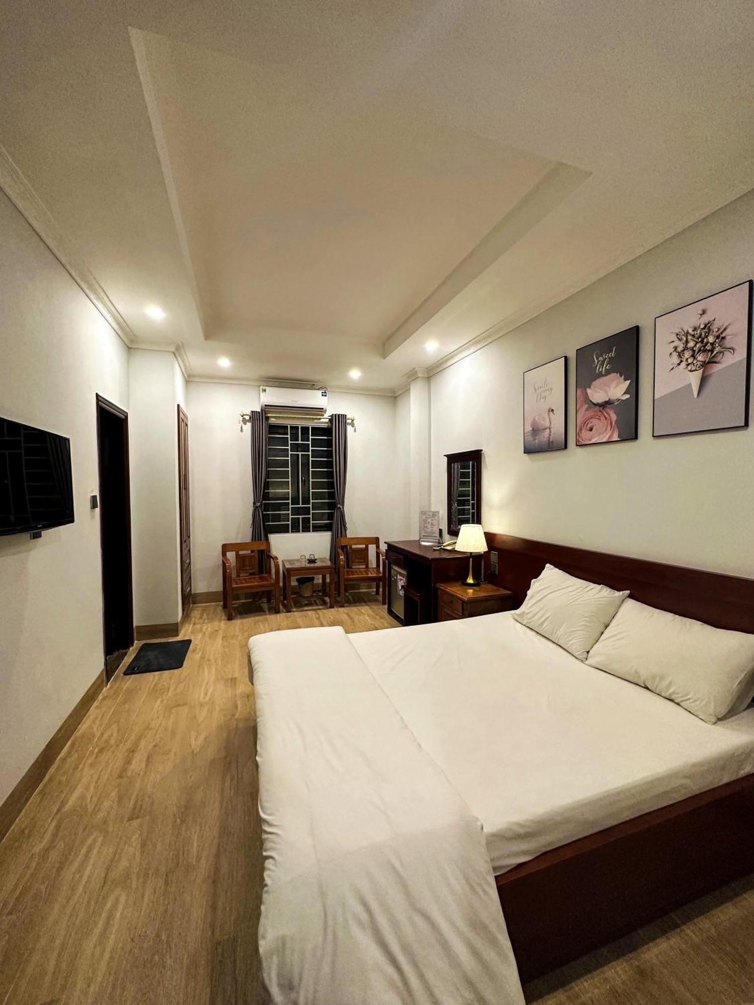 Ven Ho Hotel Hanoi Buitenkant foto
